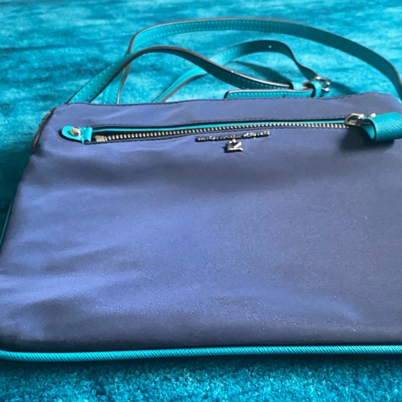 Michael Kors navy/aqua nylon crossbody bag - Picture 5 of 8